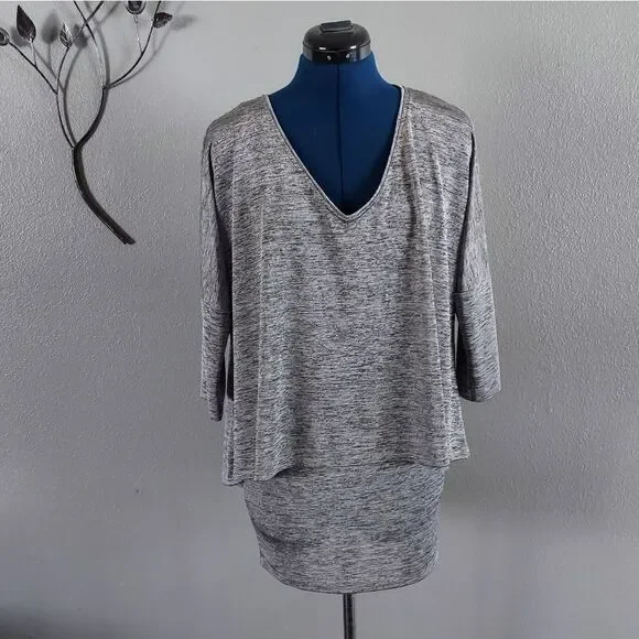 Joseph Ribkoff Layered V-Neck Tunic Top Sz 8 Silver Gray 3/4 Sleeve - Picture 2 of 10